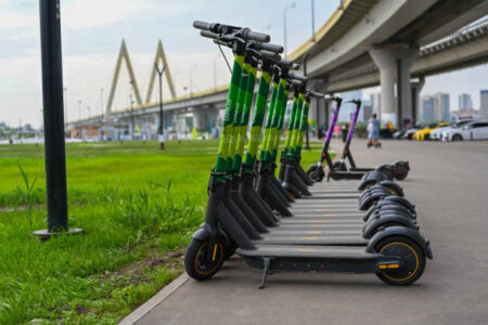 Yongkang Dahai Electric Scooter Airline Traveling